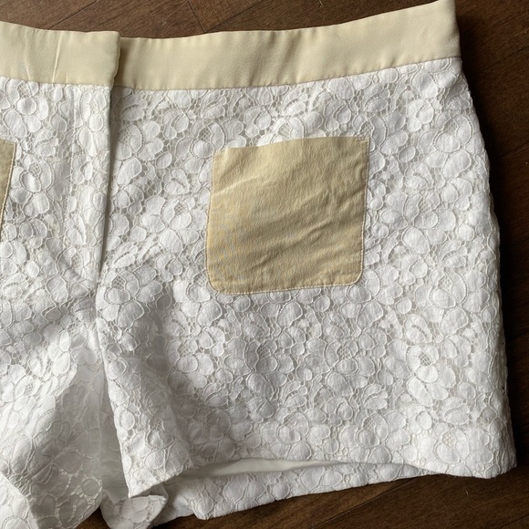 Club Monaco White Lace Silk Trim Shorty Casual Shorts Size 12 - Picture 4 of 9
